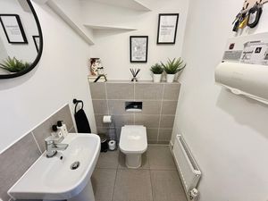 WC- click for photo gallery